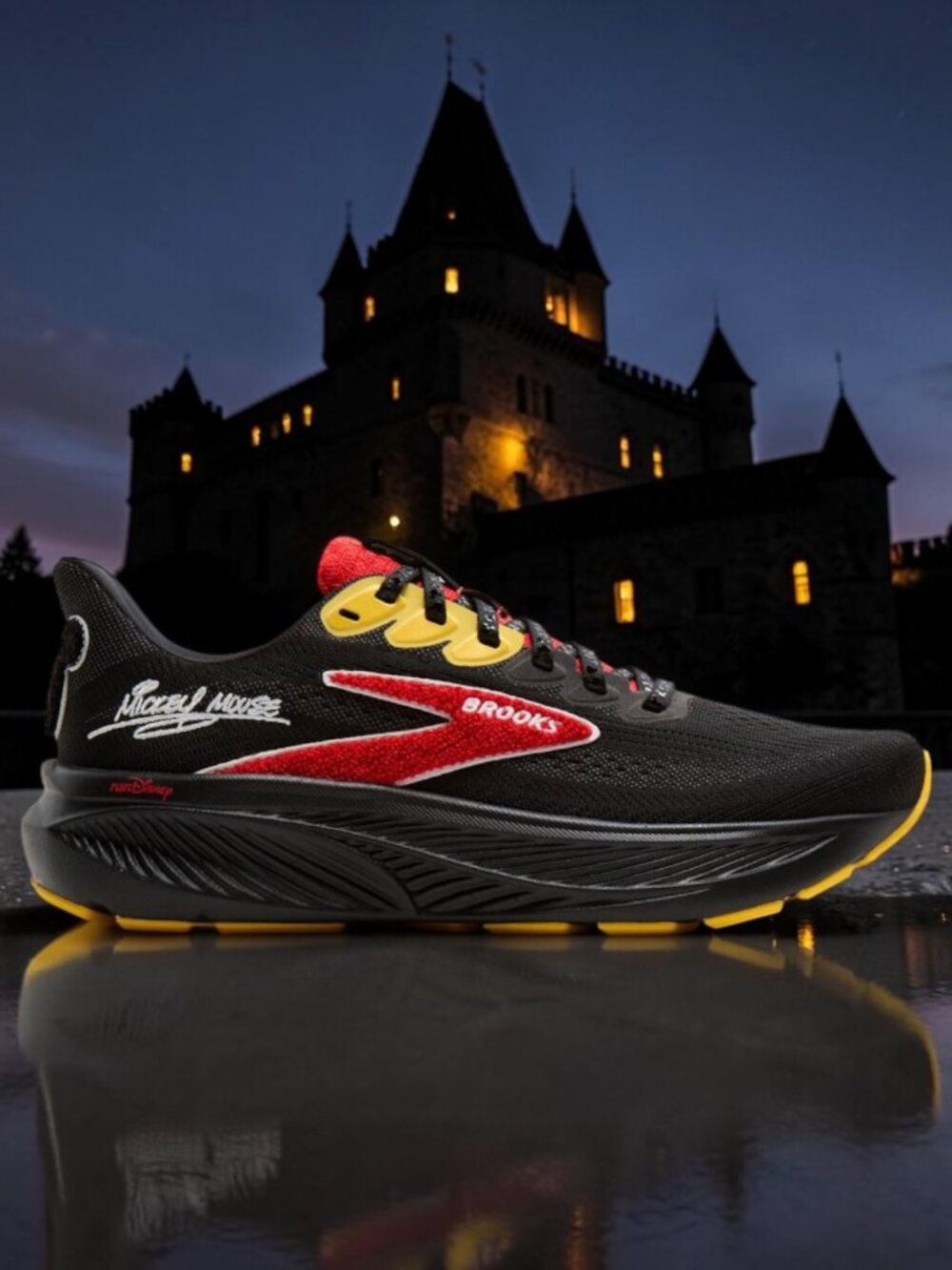 Brooks Ghost 17 Disney x Mickey Mouse Mens Running Shoes Black/Red (NEW)